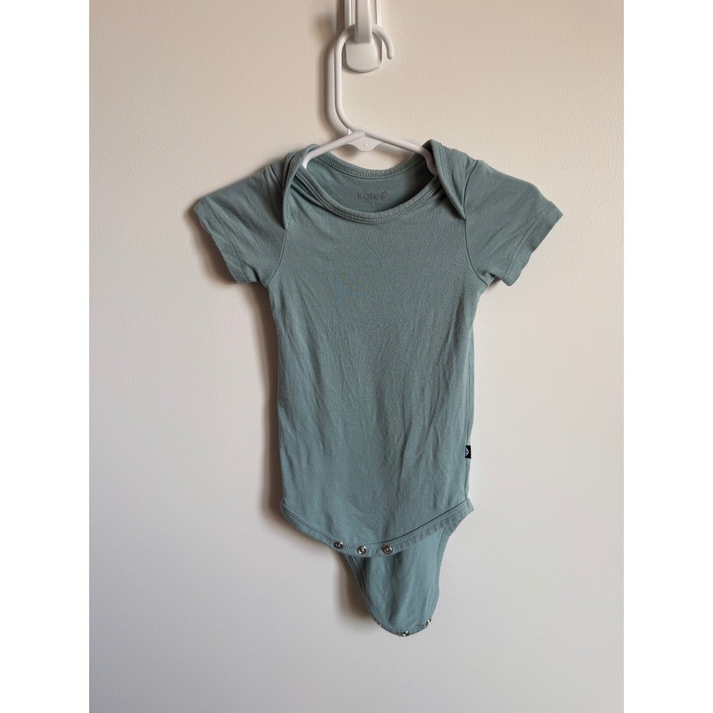 Kyte Baby Short Sleeve Blue Bamboo Bodysuit 6-12 Months
